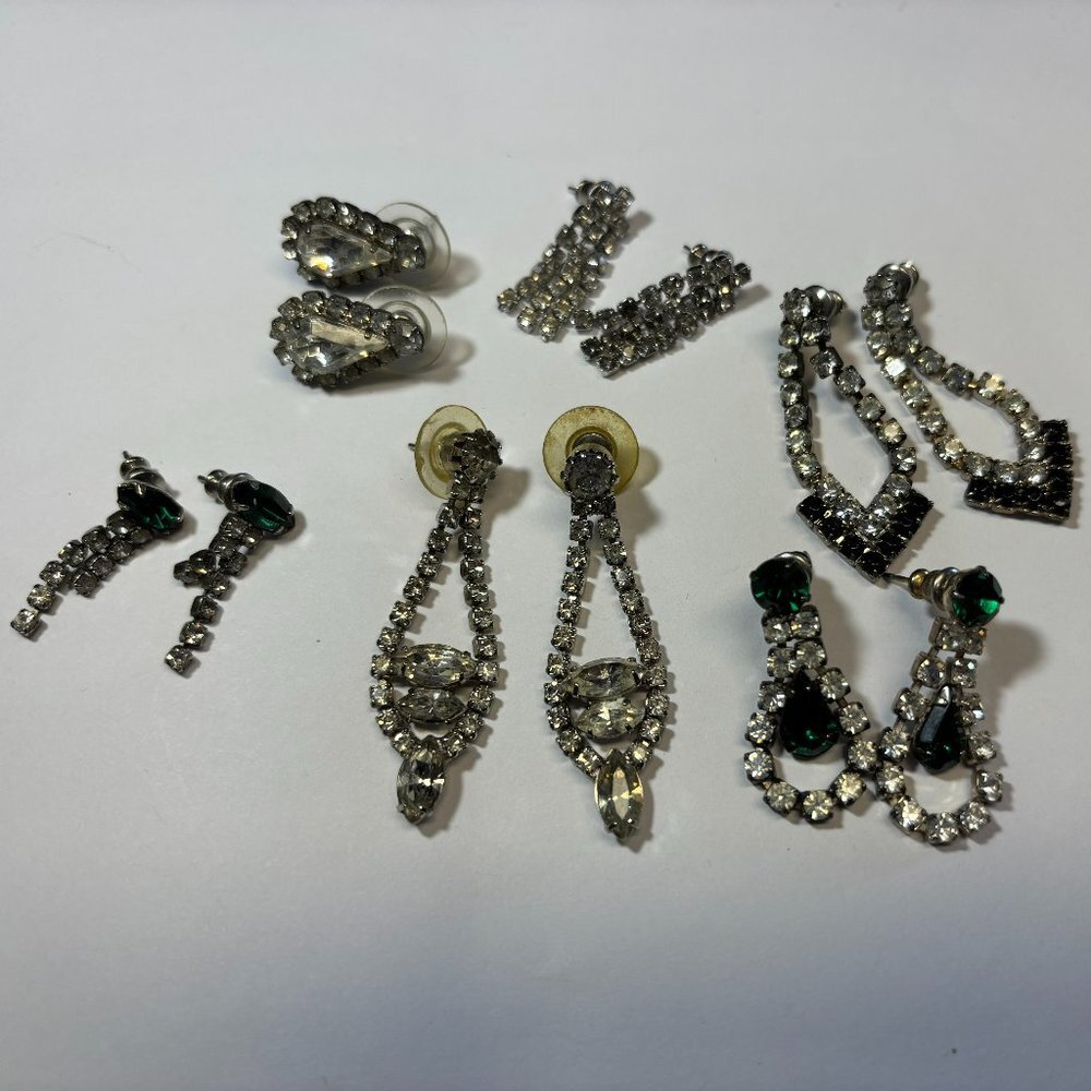 Vintage rhinestones clear & emerald green earrings lot of 6